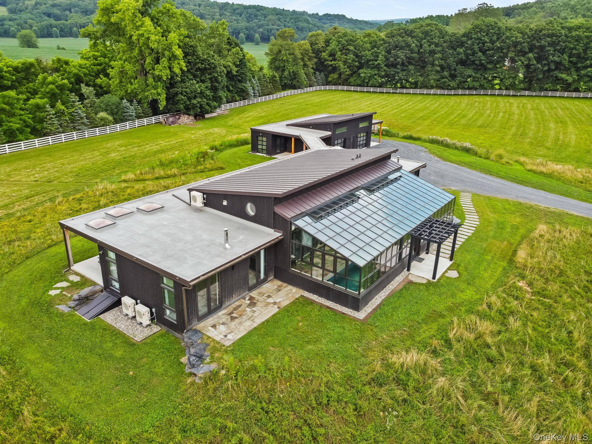 Casa com 4 Quartos à Venda em Pine Plains - Nova Iorque - EUA - 5