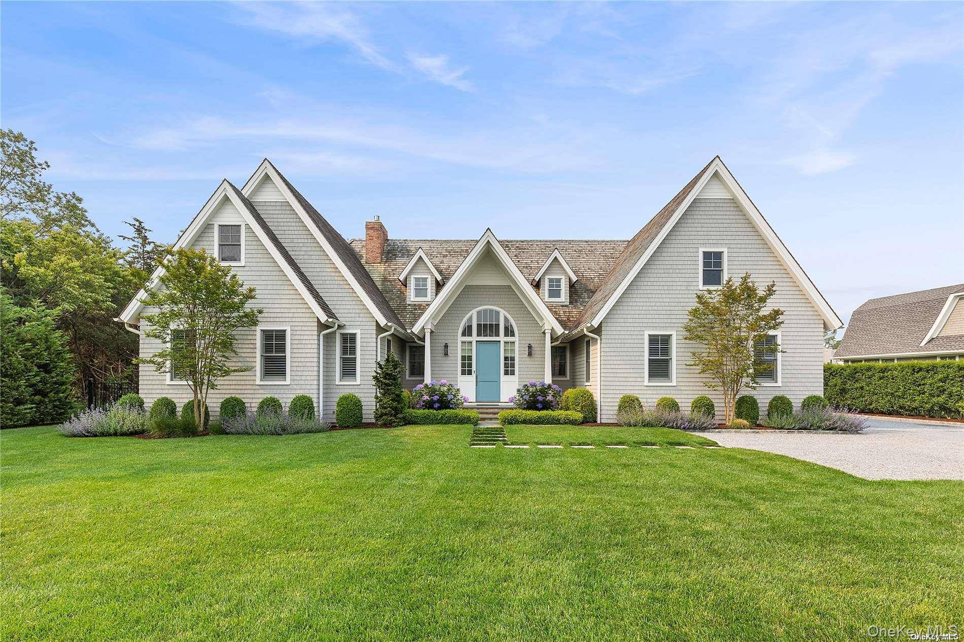 Casa de 4 Dormitorios en Venta en Remsenburg - Nueva York - EE. UU. - 1