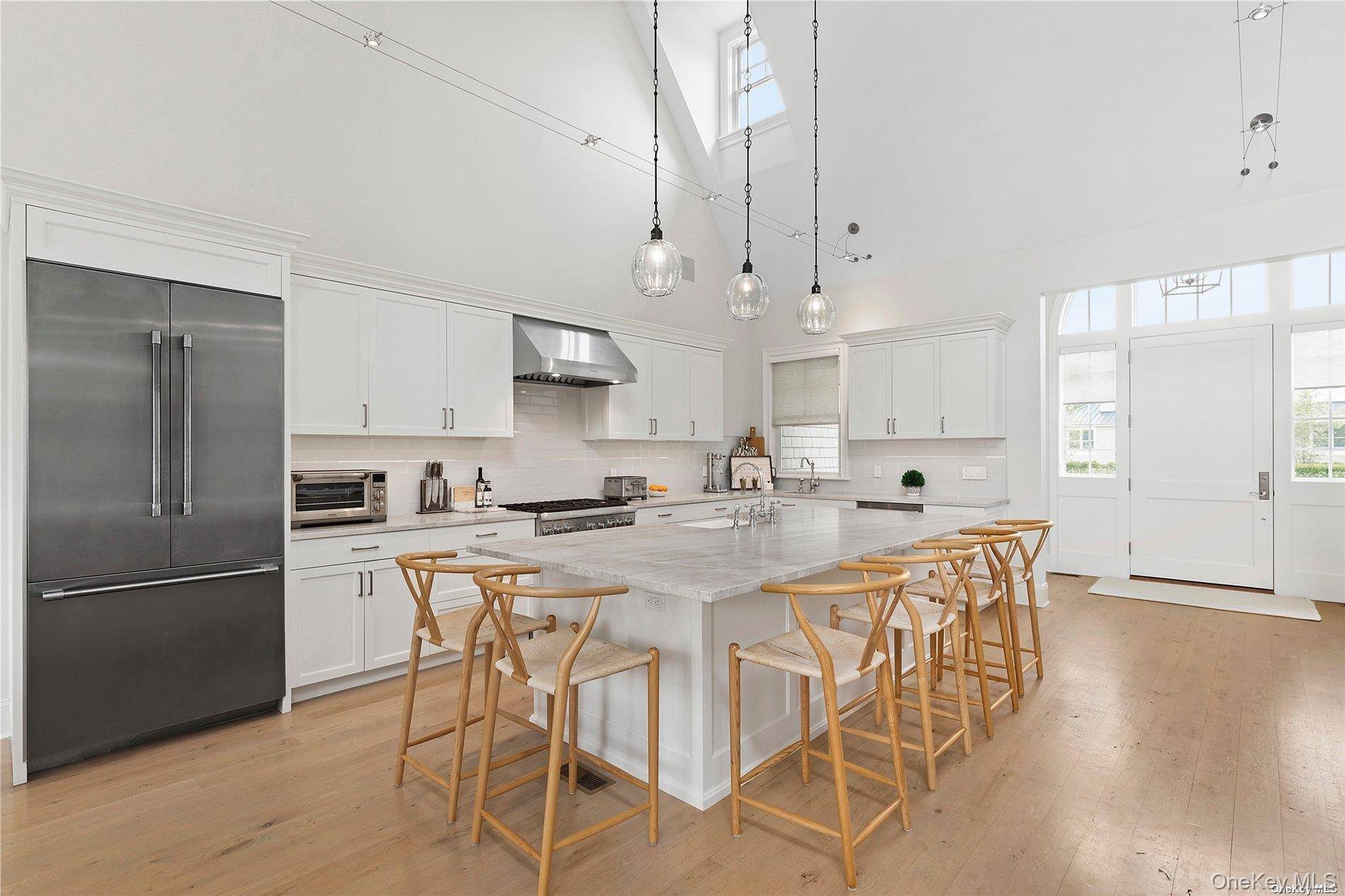 Casa de 4 Dormitorios en Venta en Remsenburg - Nueva York - EE. UU. - 3