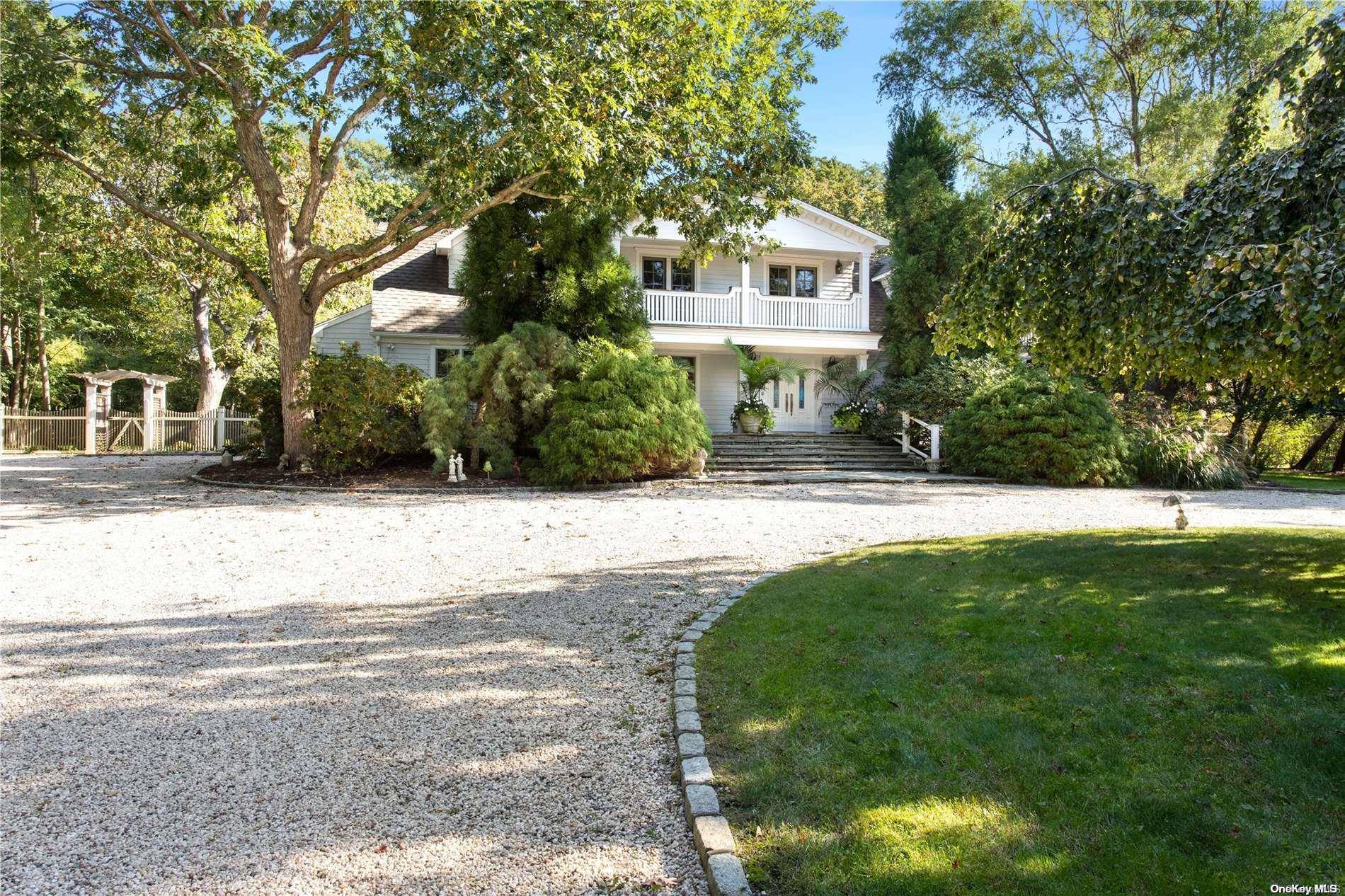 Casa com 4 Quartos à Venda em Remsenburg - Nova Iorque - EUA - 2