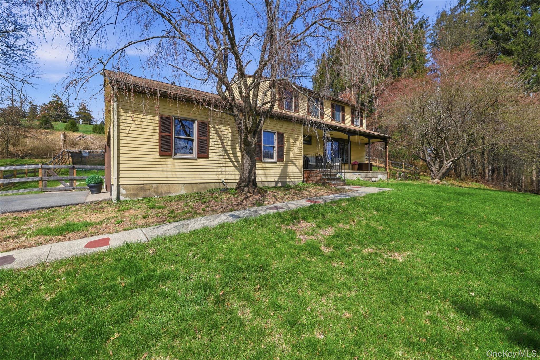 Casa com 4 Quartos à Venda em Rhinebeck - Nova Iorque - EUA - 1