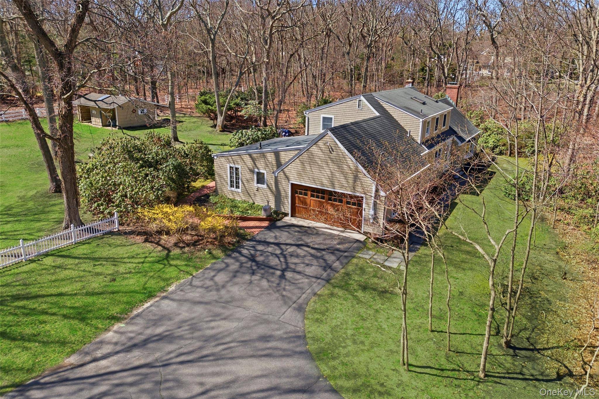 Casa com 4 Quartos à Venda em Setauket - Nova Iorque - EUA - 1