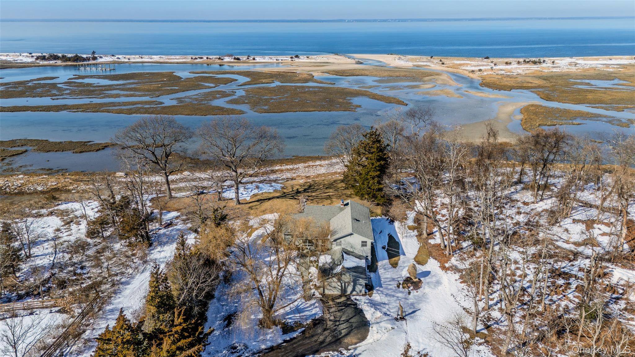 Casa de 4 Dormitorios en Venta en Setauket - Nueva York - EE. UU. - 4