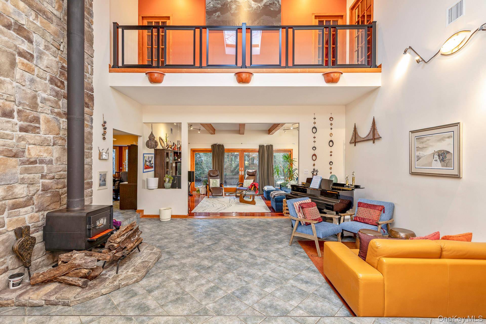 Casa de 4 Dormitorios en Venta en Setauket - Nueva York - EE. UU. - 2