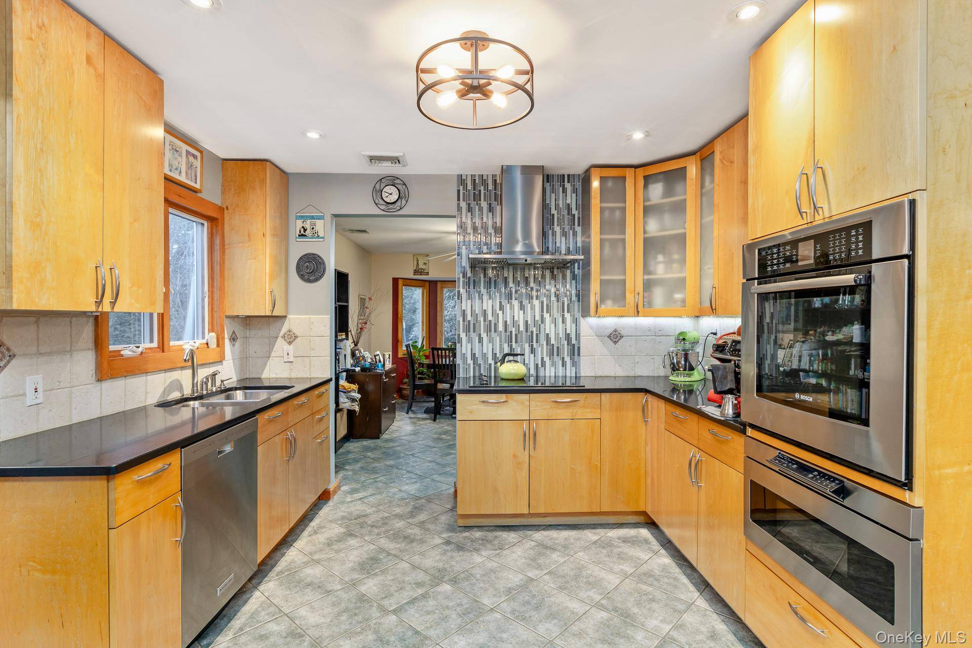 Casa de 4 Dormitorios en Venta en Setauket - Nueva York - EE. UU. - 4