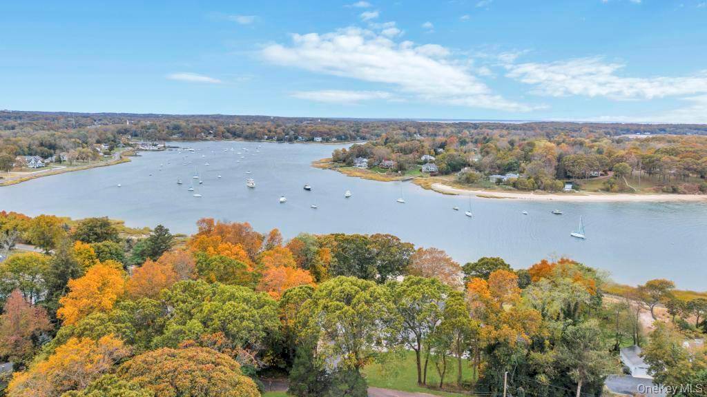 Casa de 4 Dormitorios en Venta en Setauket - Nueva York - EE. UU. - 5
