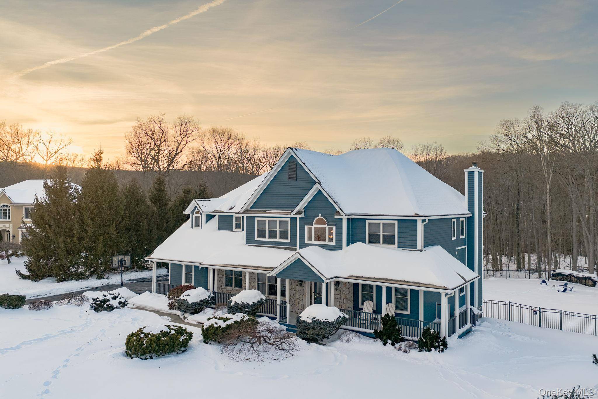 Casa de 4 Dormitorios en Venta en Tuxedo Park - Nueva York - EE. UU. - 2