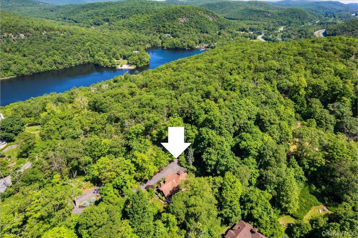 Casa com 4 Quartos à Venda em Tuxedo Park - Nova Iorque - EUA - 3