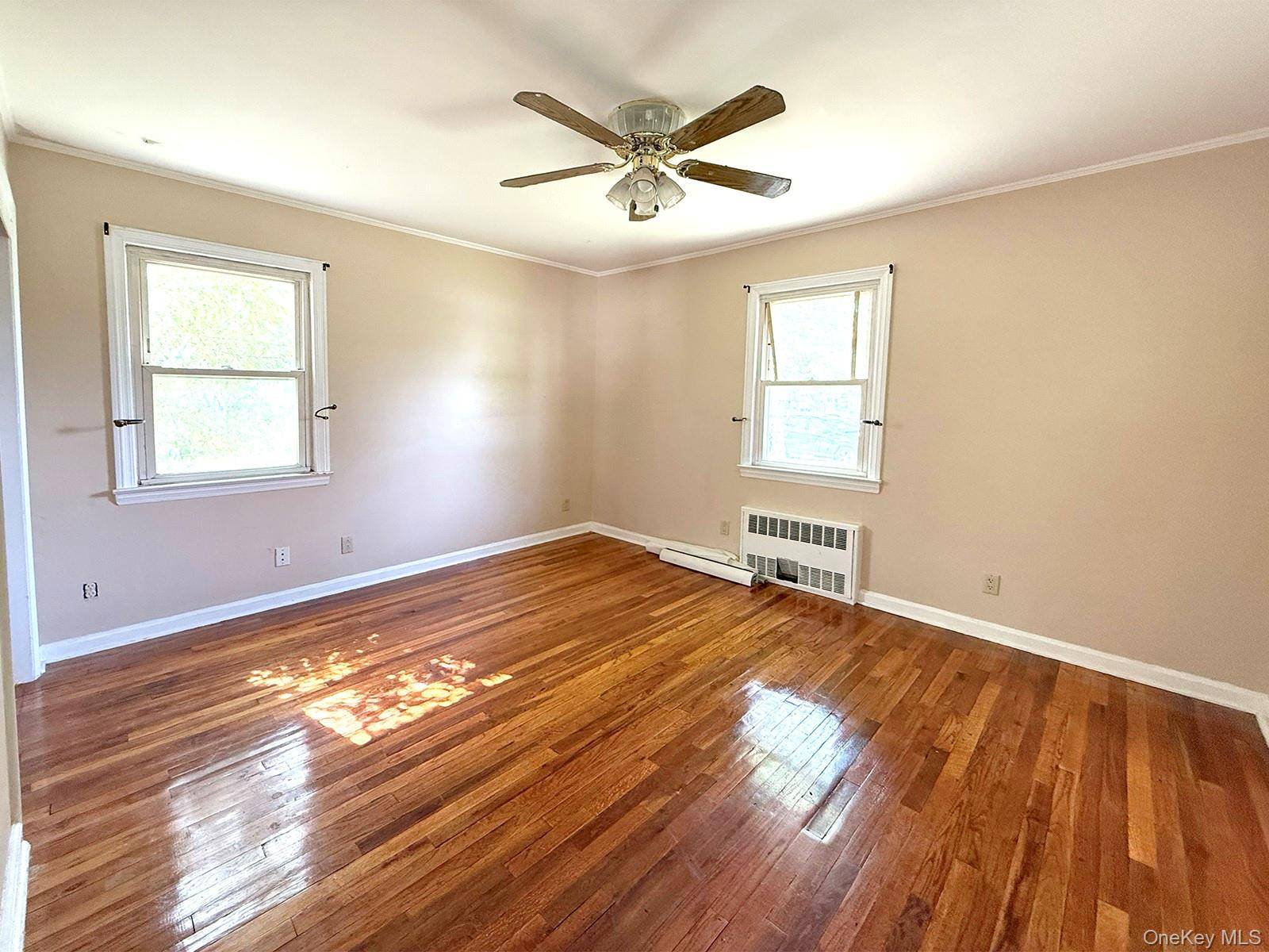Casa com 4 Quartos à Venda em Uniondale - Nova Iorque - EUA - 8