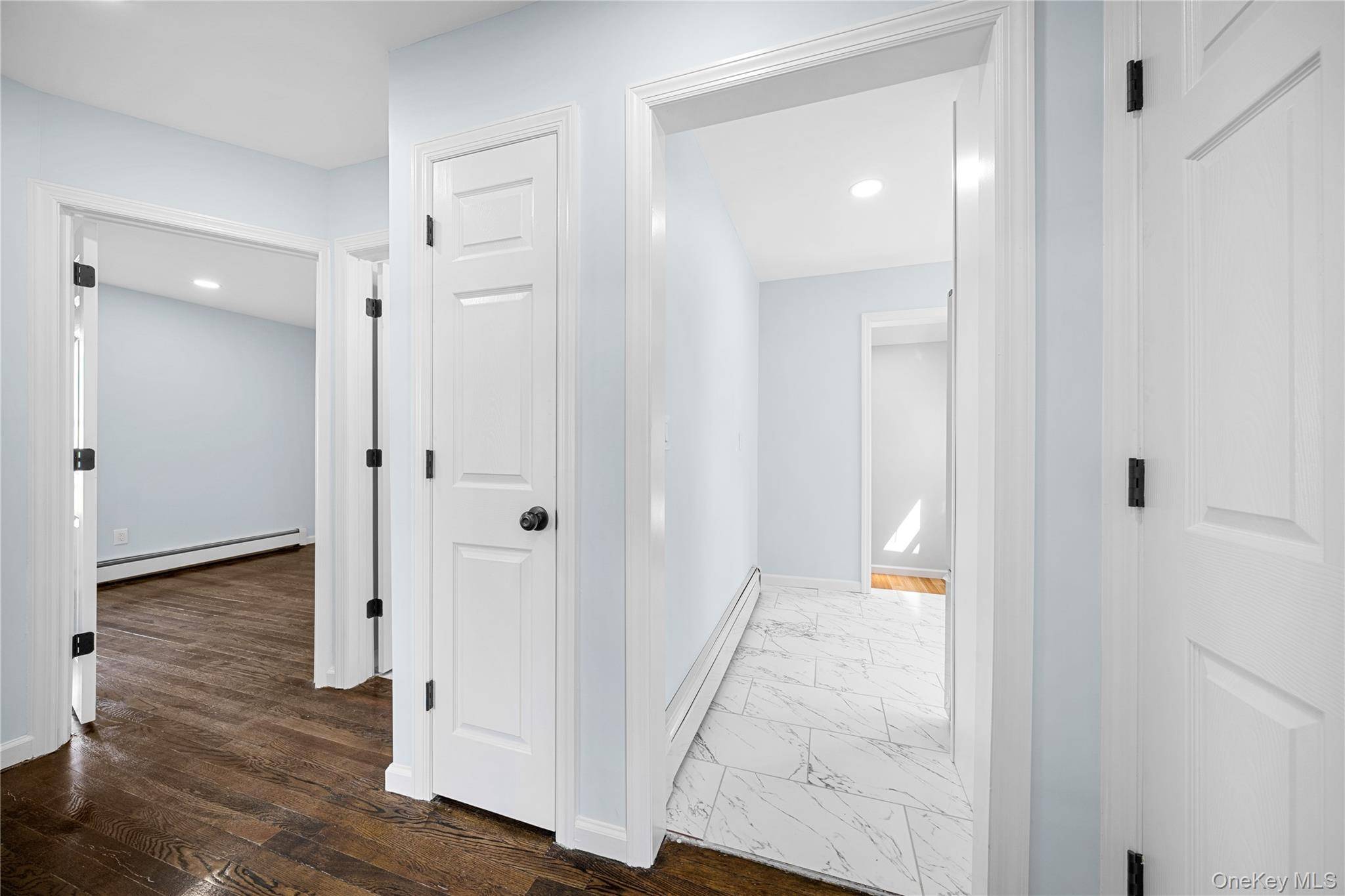 Casa de 4 Dormitorios en Venta en Uniondale - Nueva York - EE. UU. - 8