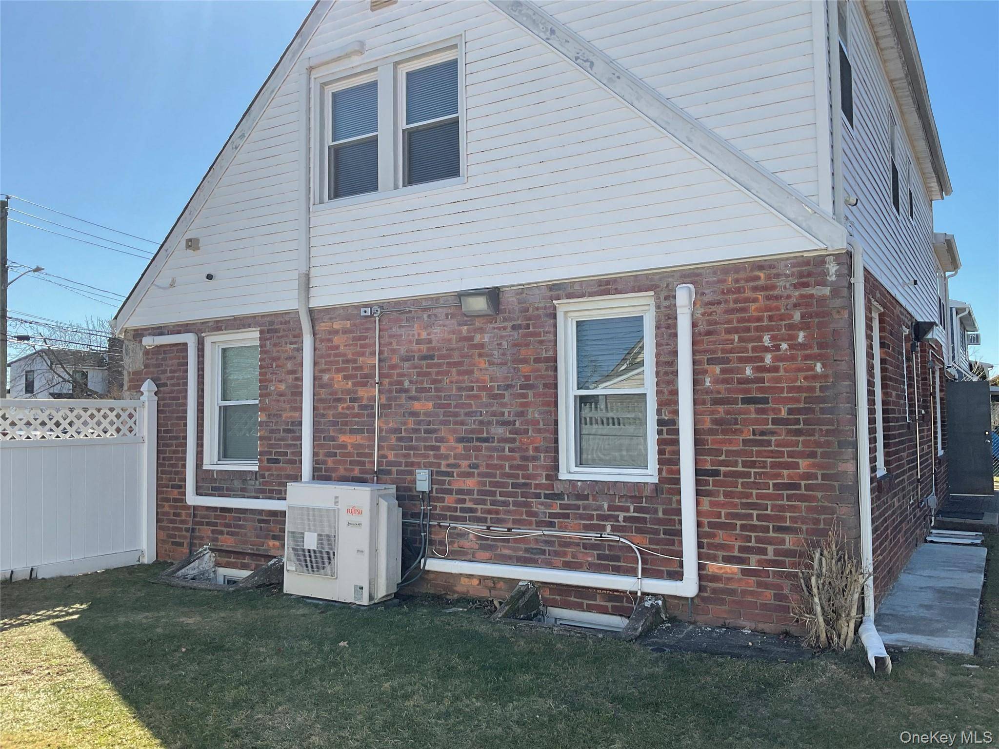 Casa com 4 Quartos à Venda em Uniondale - Nova Iorque - EUA - 6