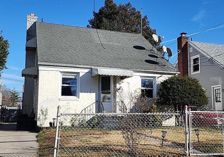 Casa com 4 Quartos à Venda em Uniondale - Nova Iorque - EUA - 2