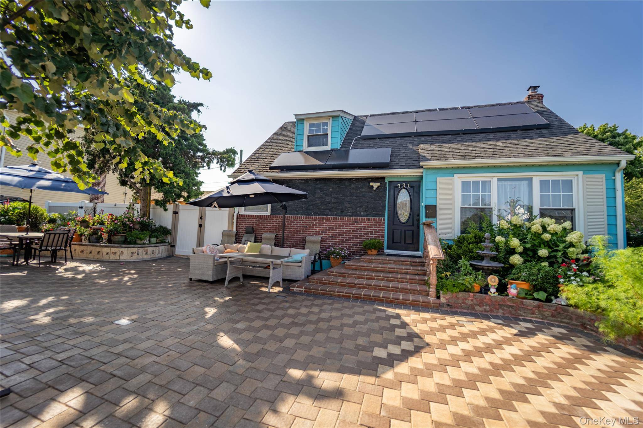 Casa de 4 Dormitorios en Venta en Uniondale - Nueva York - EE. UU. - 6