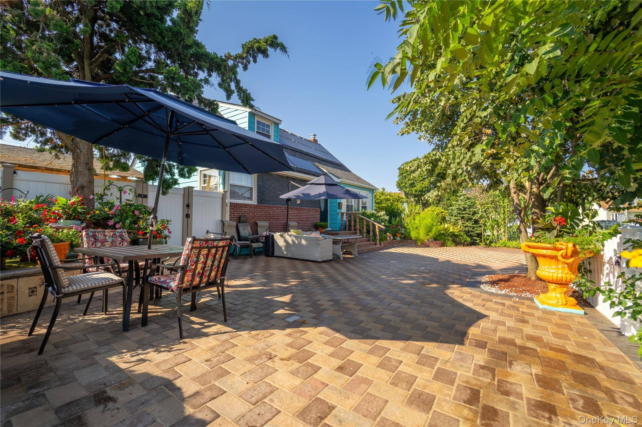Casa de 4 Dormitorios en Venta en Uniondale - Nueva York - EE. UU. - 7