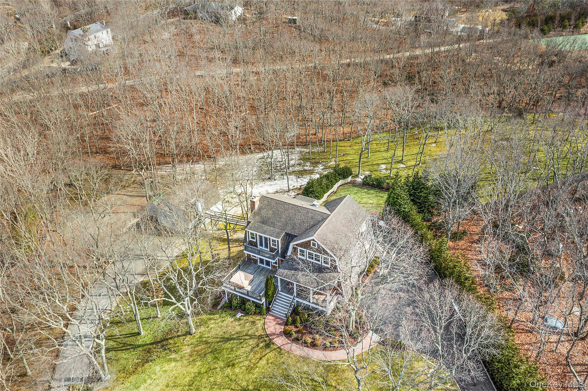 Casa de 4 Dormitorios en Venta en Water Mill - Nueva York - EE. UU. - 3
