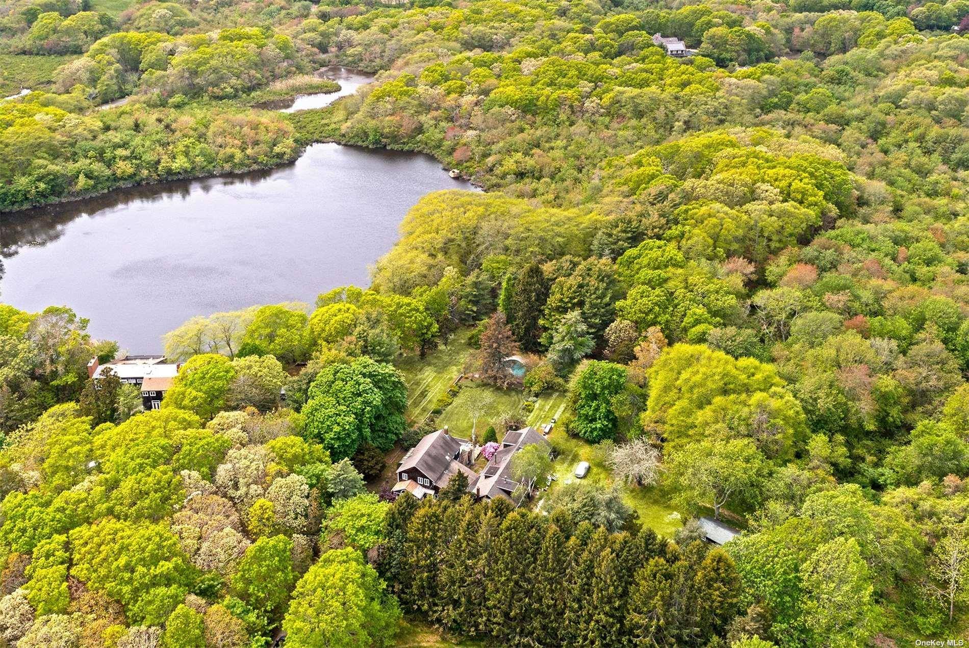 Casa de 4 Dormitorios en Venta en Water Mill - Nueva York - EE. UU. - 1