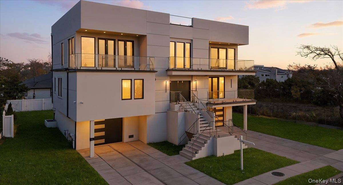 Casa com 5 Quartos à Beira-Mar à Venda em Atlantic Beach - Nova Iorque - EUA - 1