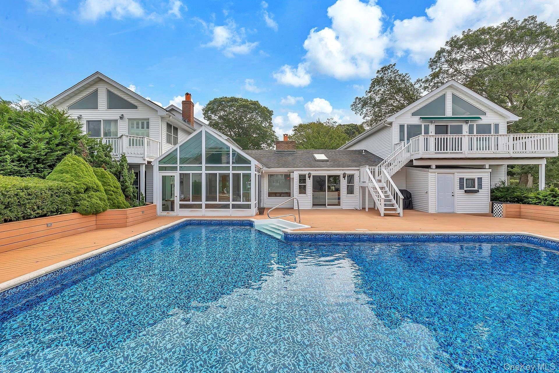 Casa com 5 Quartos à Beira-Mar à Venda em Hampton Bays - Nova Iorque - EUA - 4