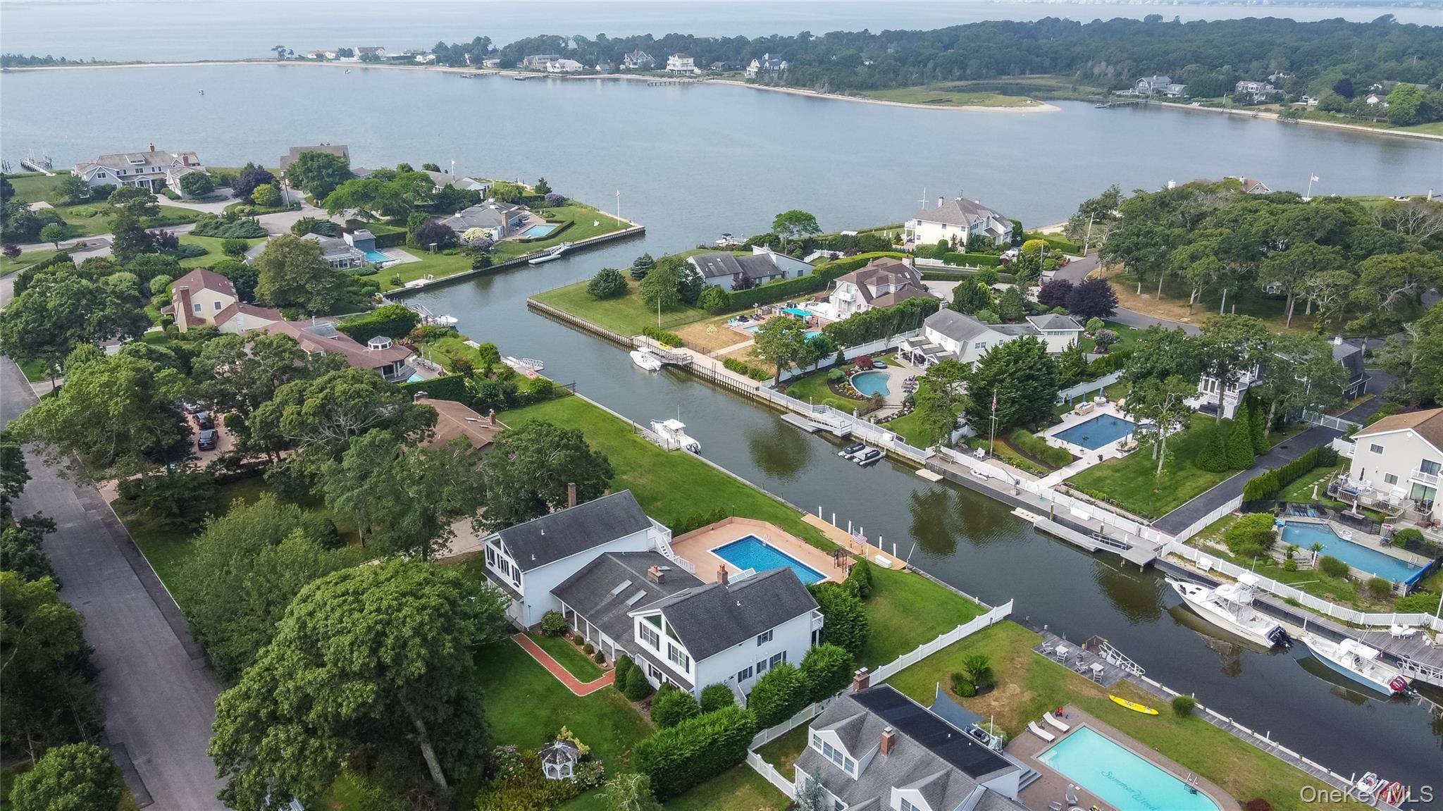 Casa com 5 Quartos à Beira-Mar à Venda em Hampton Bays - Nova Iorque - EUA - 5