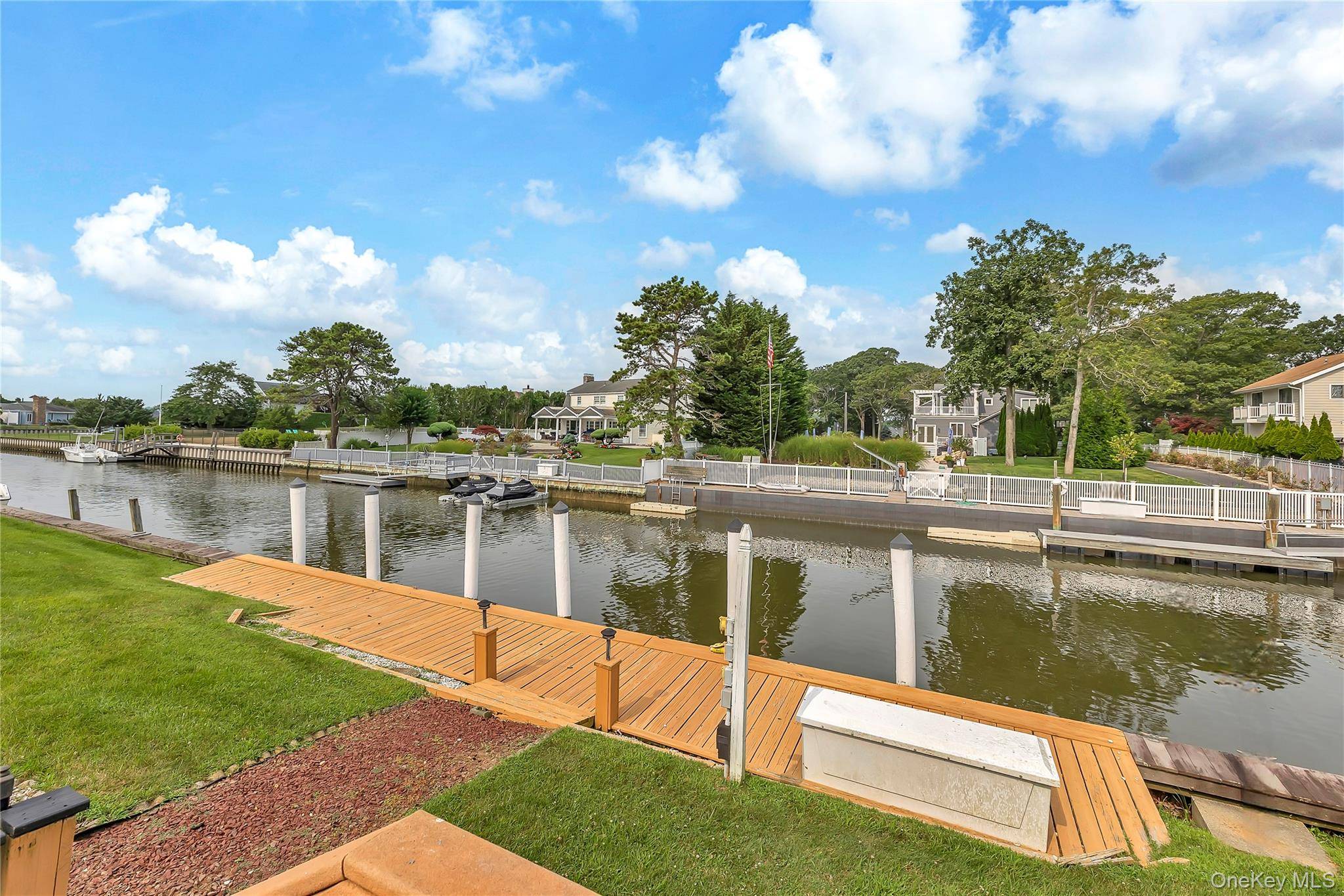Casa com 5 Quartos à Beira-Mar à Venda em Hampton Bays - Nova Iorque - EUA - 6