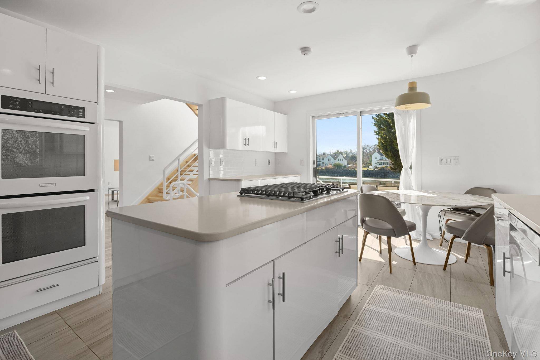 Casa com 5 Quartos à Beira-Mar à Venda em Larchmont - Nova Iorque - EUA - 8