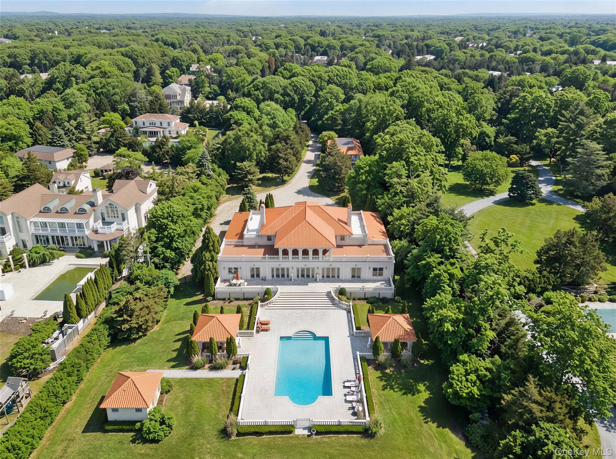 Casa com 5 Quartos à Beira-Mar à Venda em Remsenburg - NY - EUA - 6