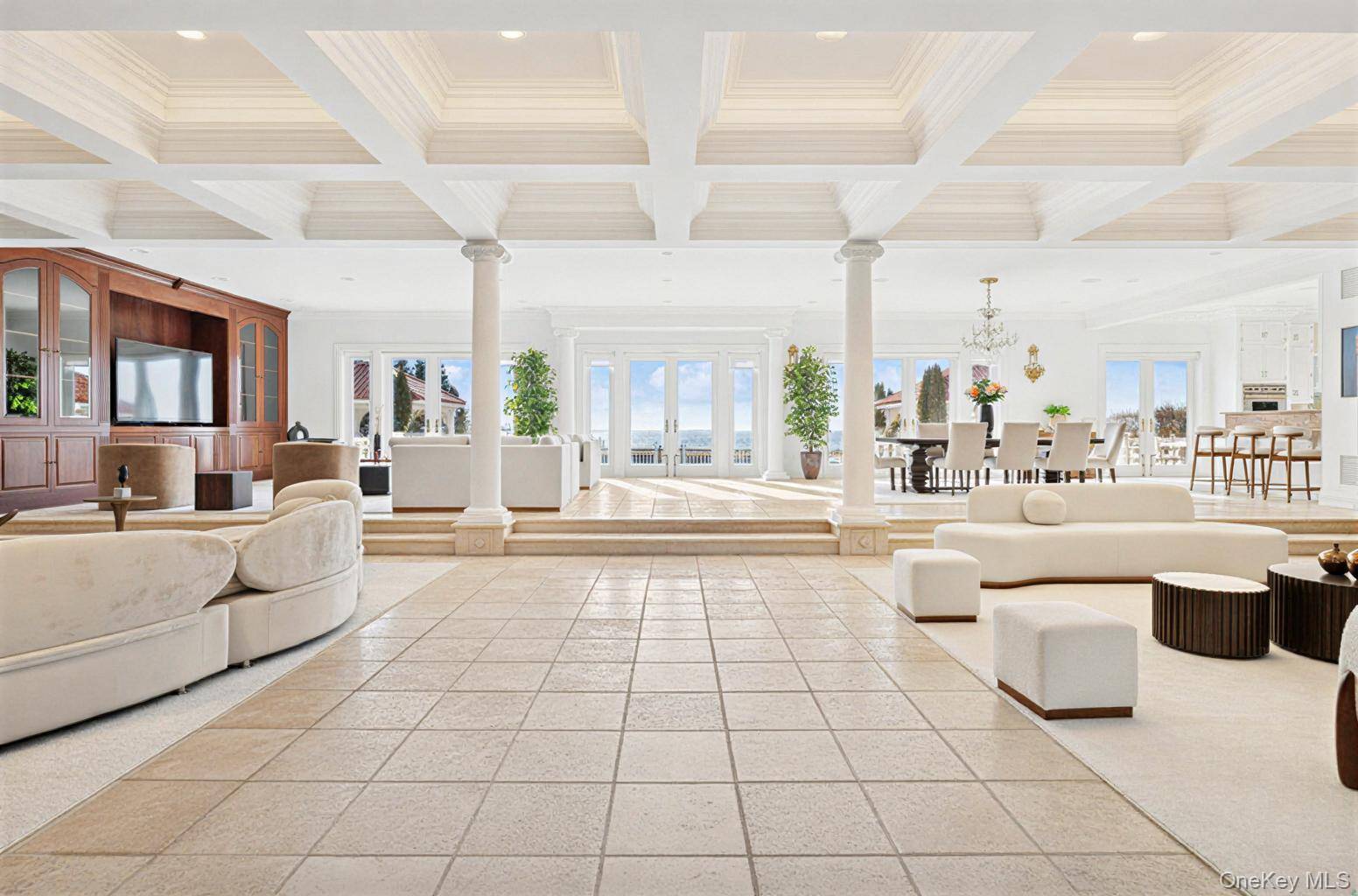 Casa com 5 Quartos à Beira-Mar à Venda em Remsenburg - NY - EUA - 8