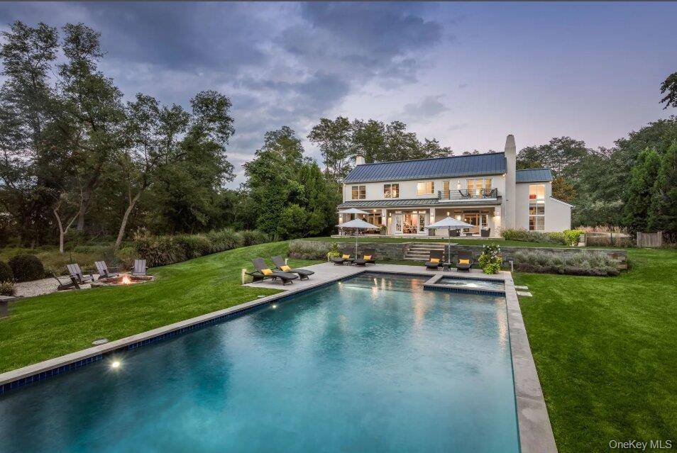 Casa com 5 Quartos à Beira-Mar à Venda em Sag Harbor - NY - EUA - 3