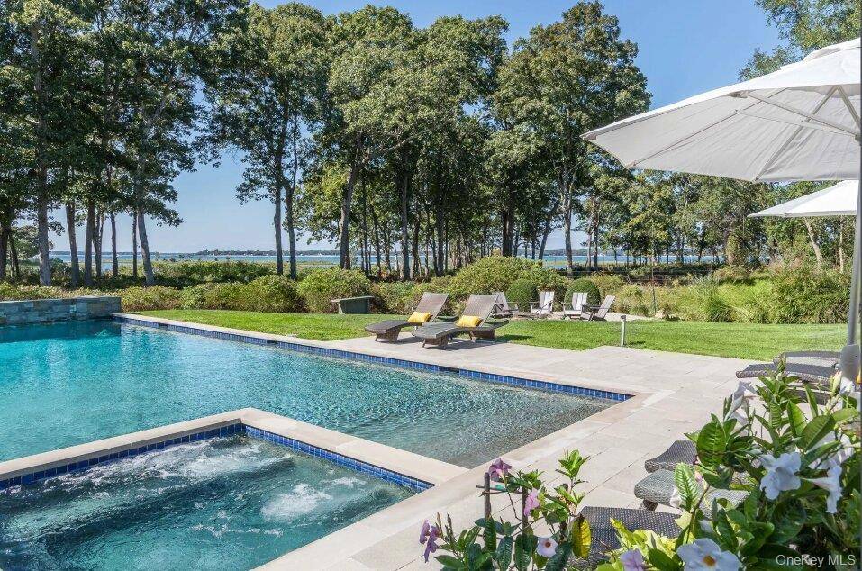 Casa com 5 Quartos à Beira-Mar à Venda em Sag Harbor - NY - EUA - 6