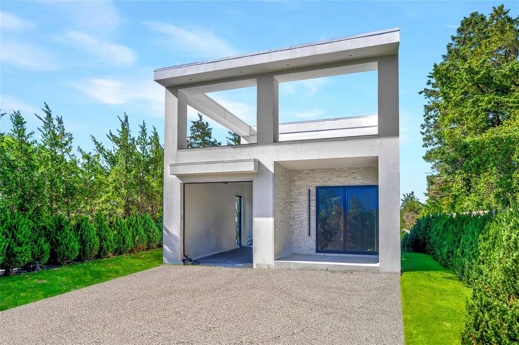 Casa com 5 Quartos à Beira-Mar à Venda em Southampton - NY - EUA - 2