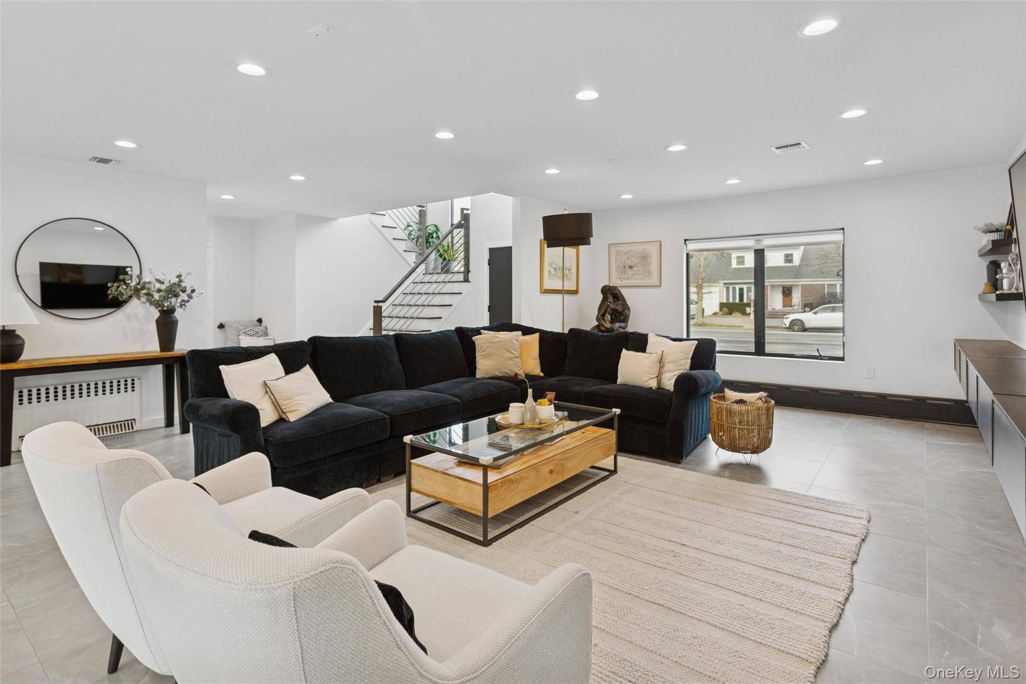 Casa de 5 Dormitorios en Venta en Atlantic Beach - Nueva York - EE. UU. - 4