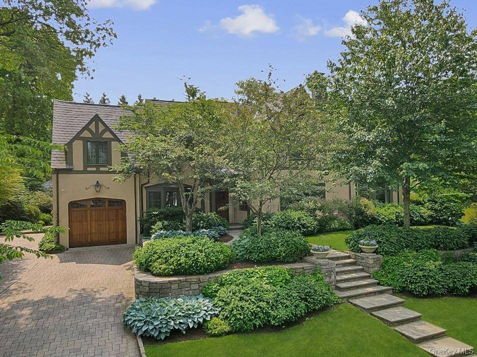 Casa com 5 Quartos à Venda em Bronxville - Nova Iorque - EUA - 1