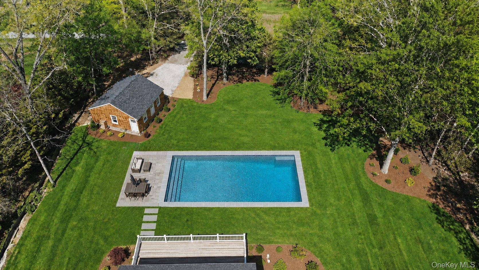 Casa com 5 Quartos à Venda em Hampton Bays - Nova Iorque - EUA - 4