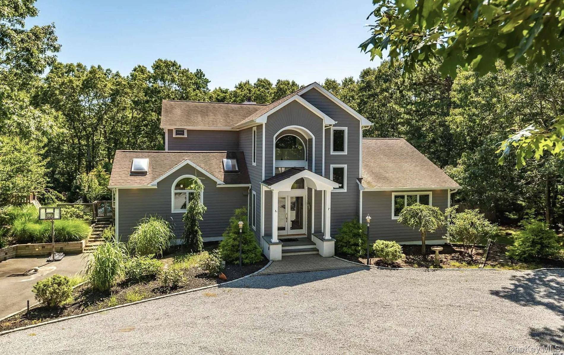 Casa com 5 Quartos à Venda em Hampton Bays - Nova Iorque - EUA - 2