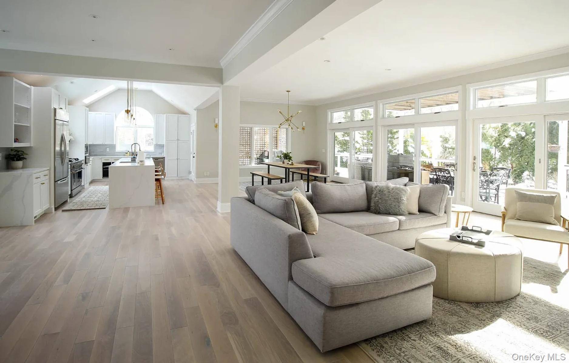 Casa com 5 Quartos à Venda em Hampton Bays - Nova Iorque - EUA - 4