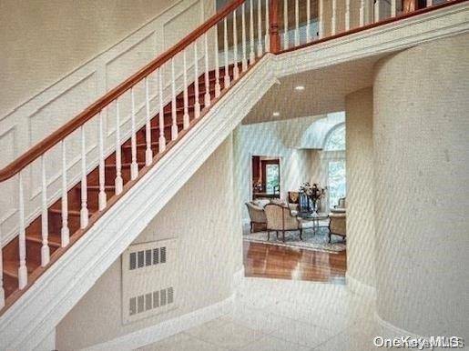 Casa de 5 Dormitorios en Venta en Huntington - Nueva York - EE. UU. - 3