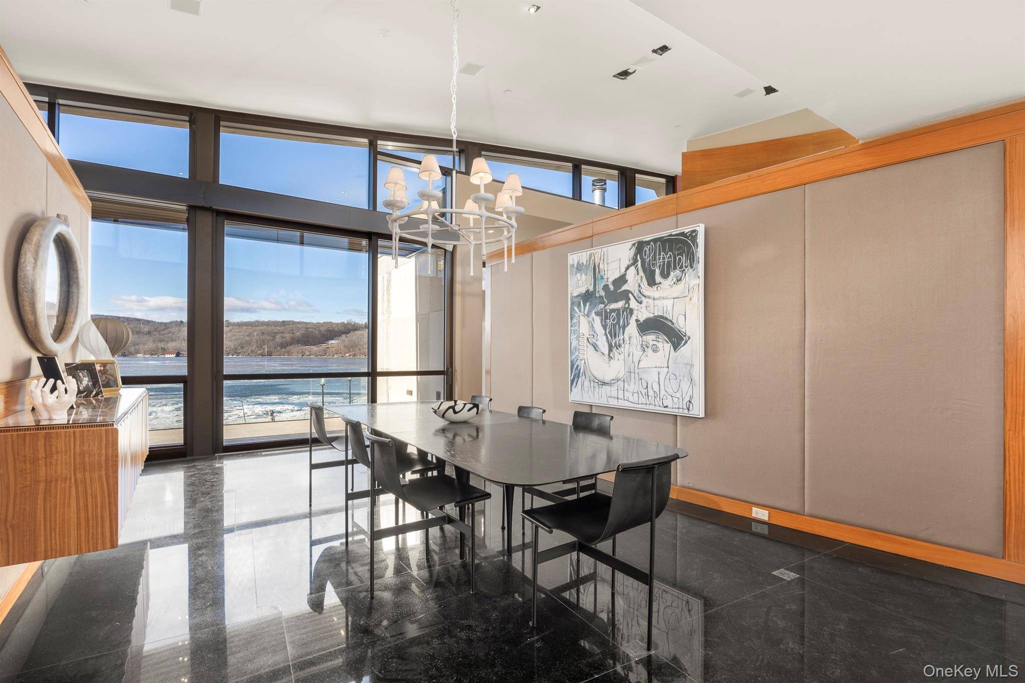 Casa com 5 Quartos à Venda em Hyde Park - NY - EUA - 7