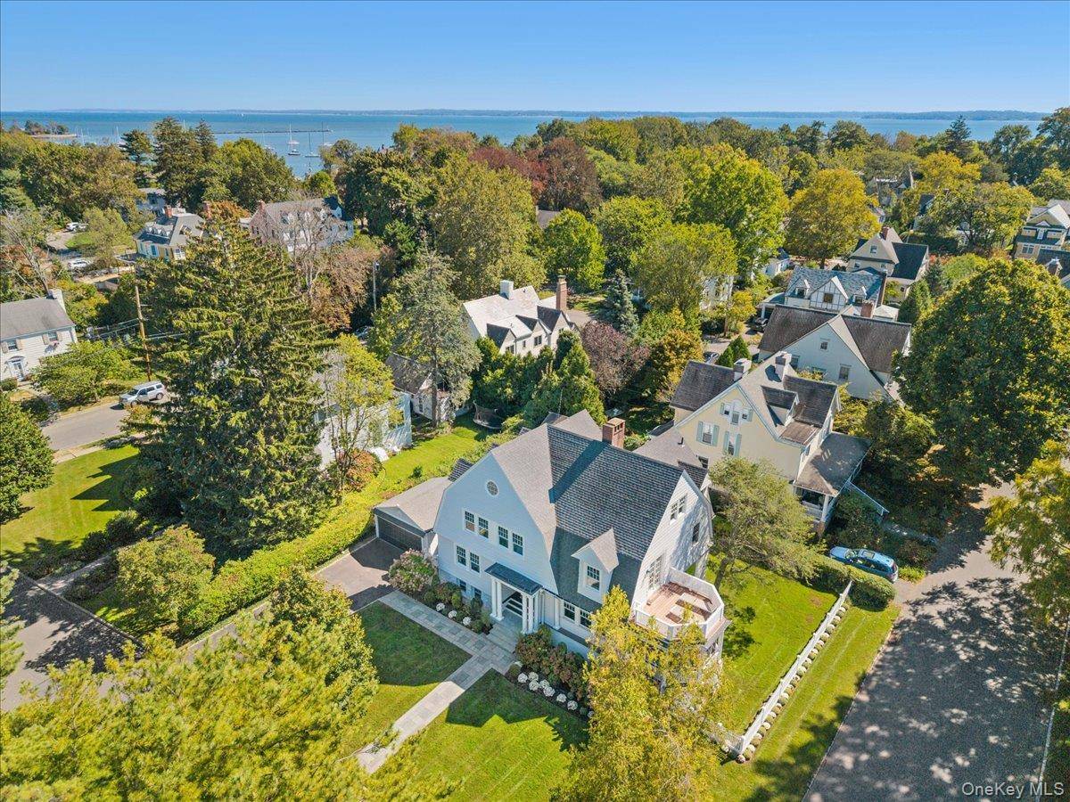 Casa de 5 Dormitorios en Venta en Larchmont - Nueva York - EE. UU. - 2