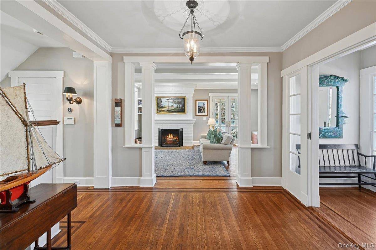 Casa de 5 Dormitorios en Venta en Larchmont - Nueva York - EE. UU. - 3