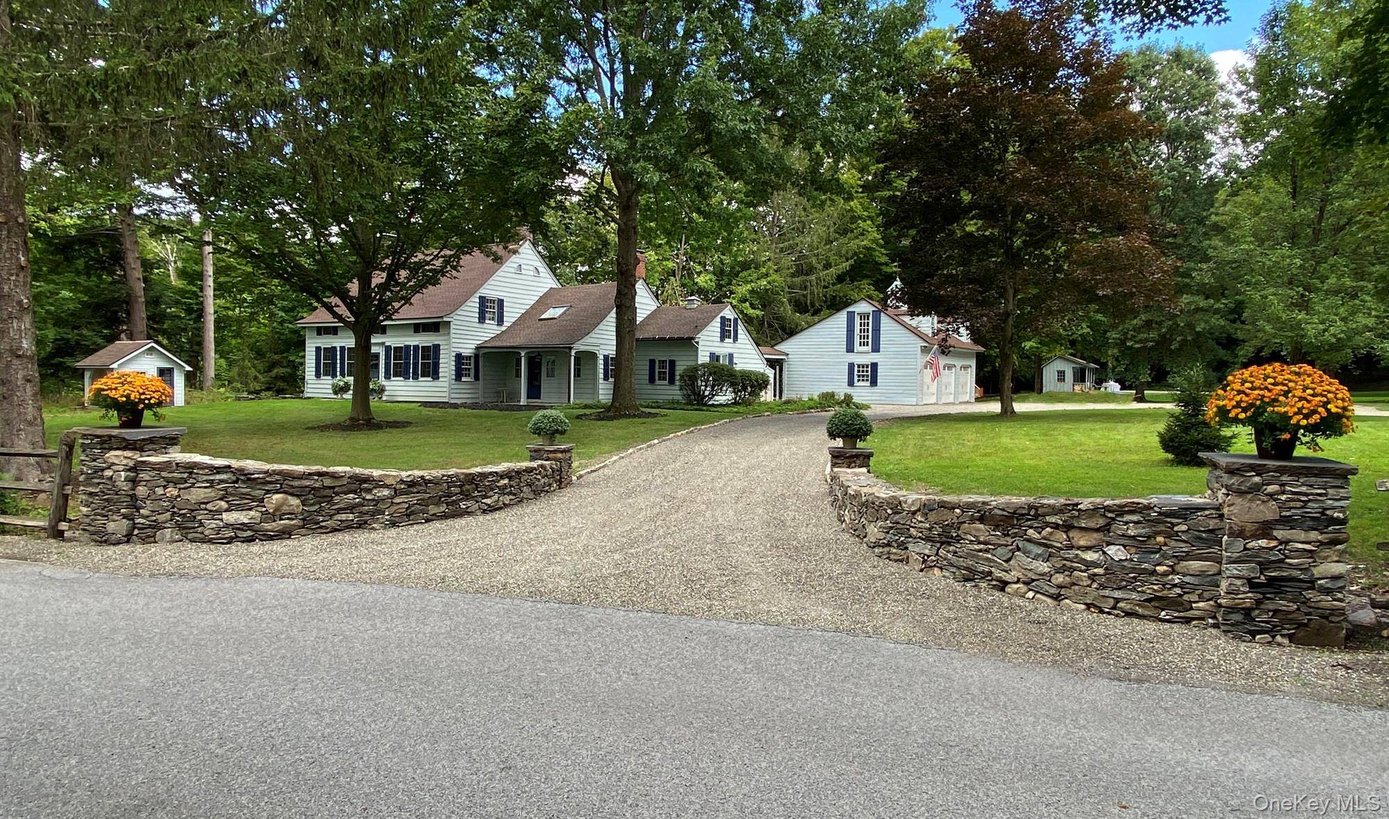 Casa com 5 Quartos à Venda em Millbrook - Nova Iorque - EUA - 1