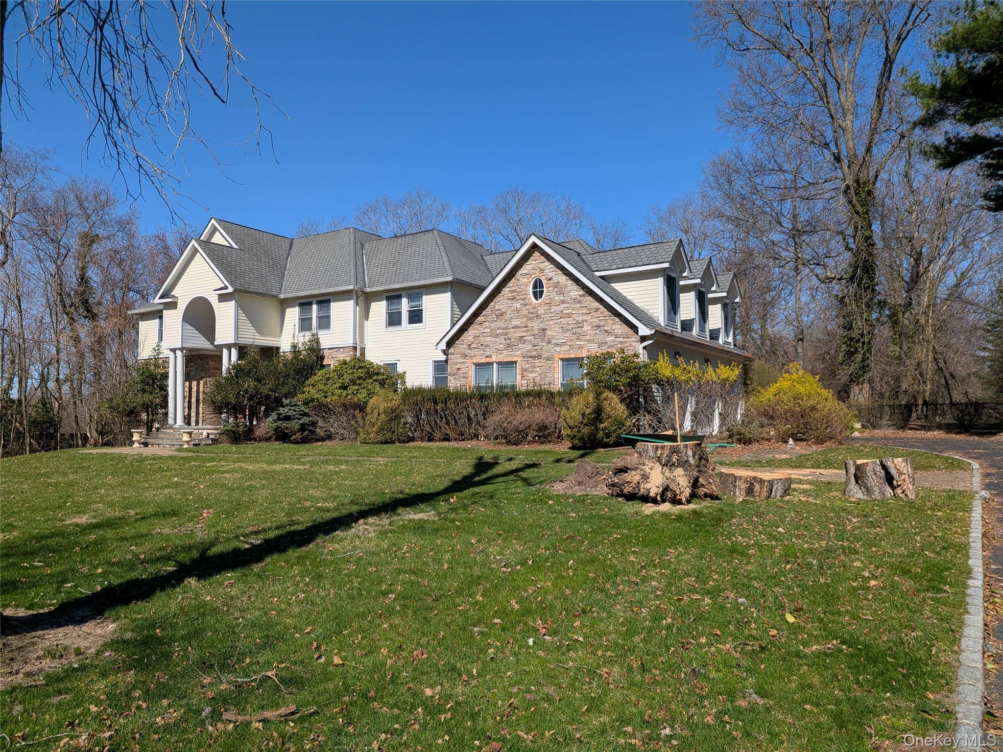 Casa com 5 Quartos à Venda em Setauket - Nova Iorque - EUA - 1