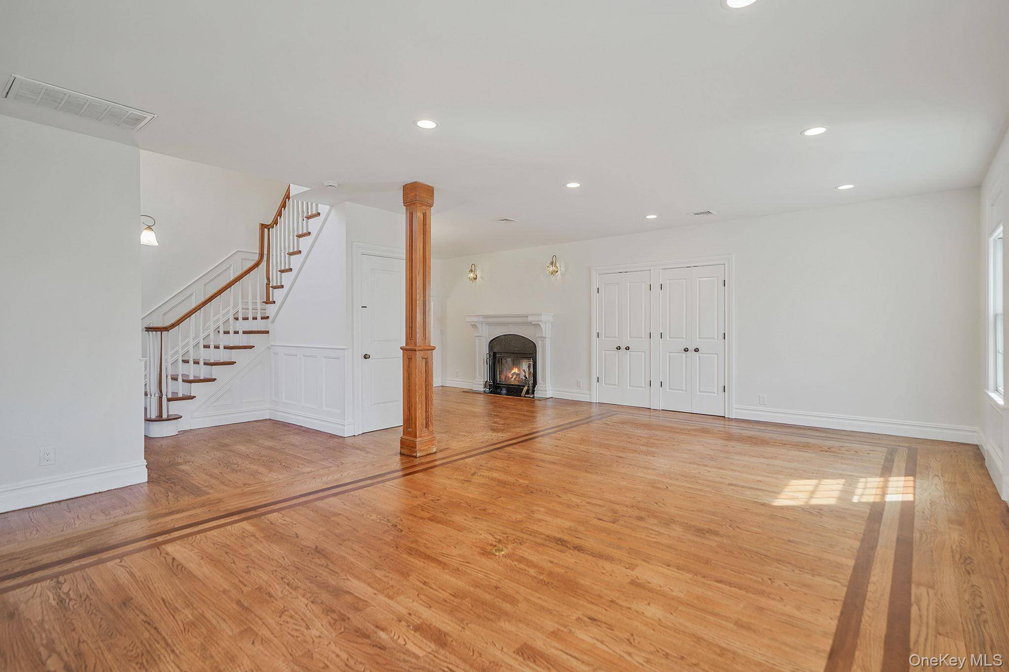 Casa com 5 Quartos à Venda em Setauket - Nova Iorque - EUA - 7