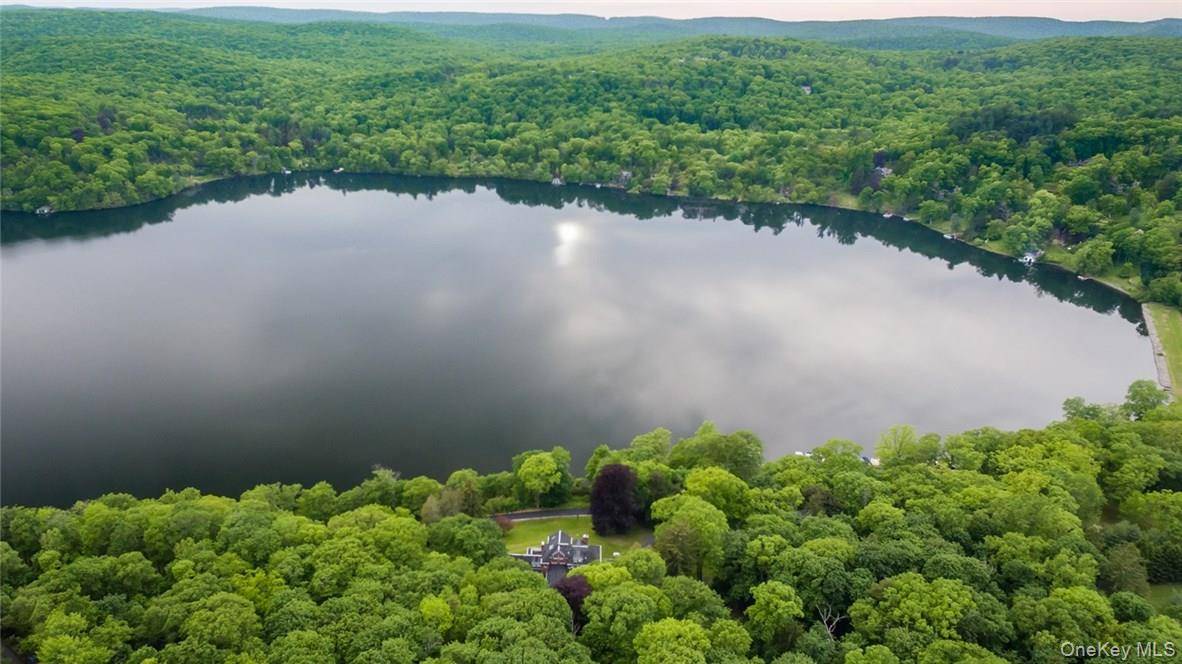 Casa com 5 Quartos à Venda em Tuxedo Park - Nova Iorque - EUA - 2