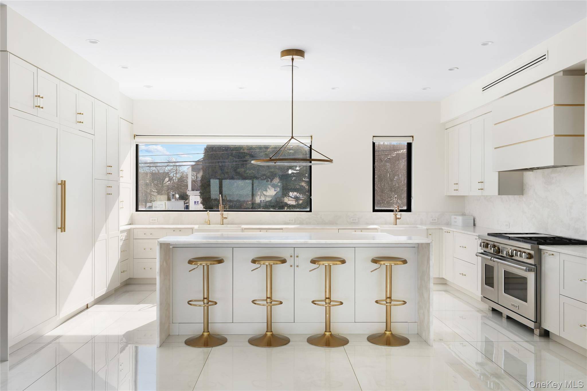 Casa com 6 Quartos à Beira-Mar à Venda em Atlantic Beach - NY - EUA - 3