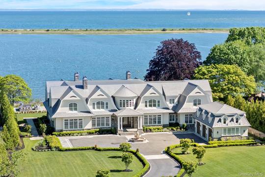Casa com 6 Quartos à Beira-Mar à Venda em East Setauket - NY - EUA - 6
