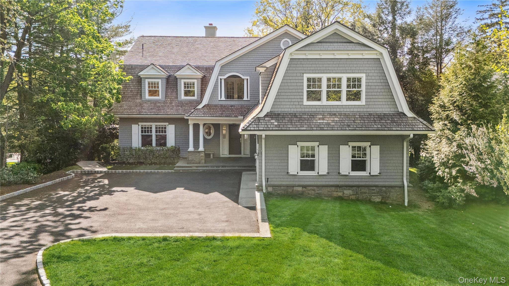 Casa com 6 Quartos à Beira-Mar à Venda em Larchmont - Nova Iorque - EUA - 1