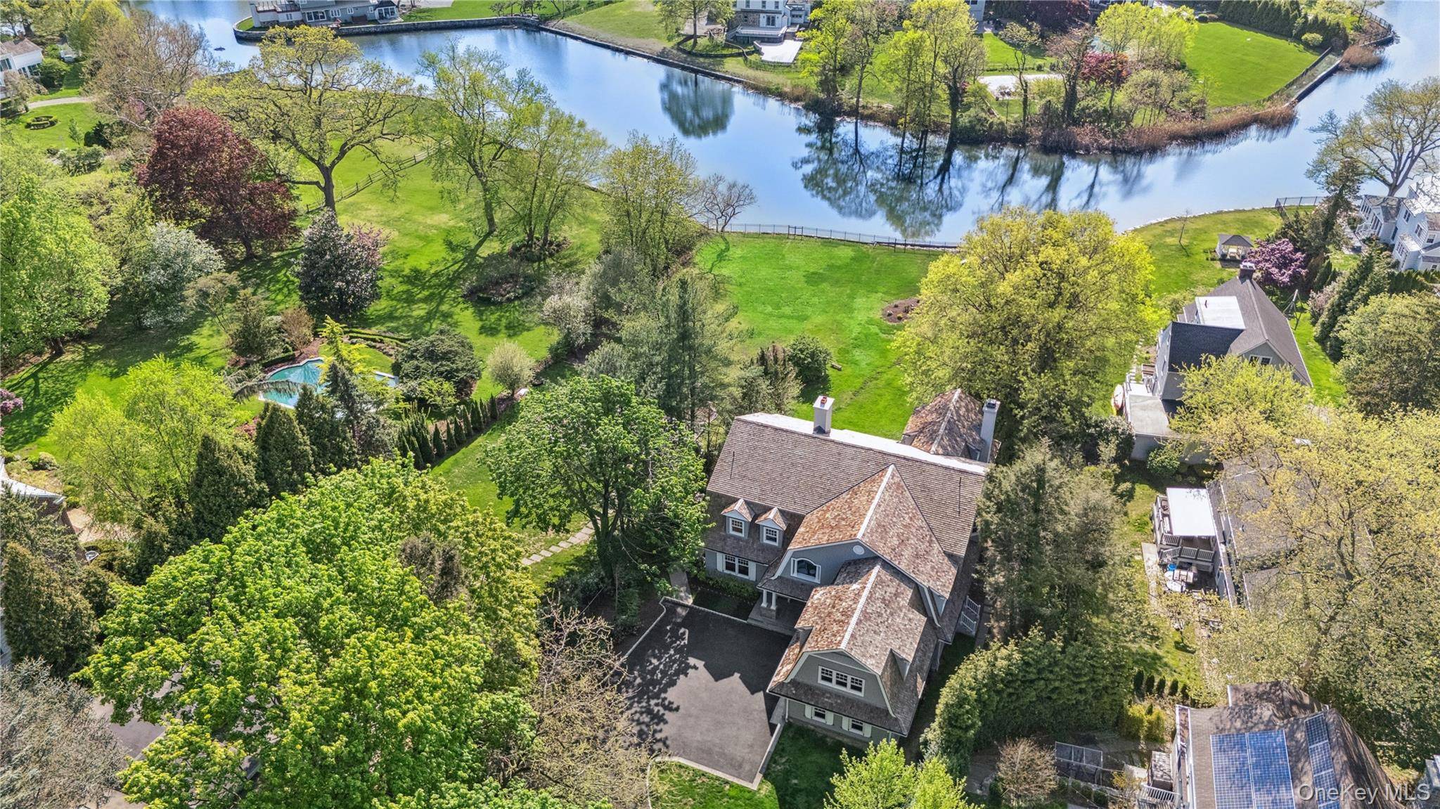 Casa com 6 Quartos à Beira-Mar à Venda em Larchmont - Nova Iorque - EUA - 3