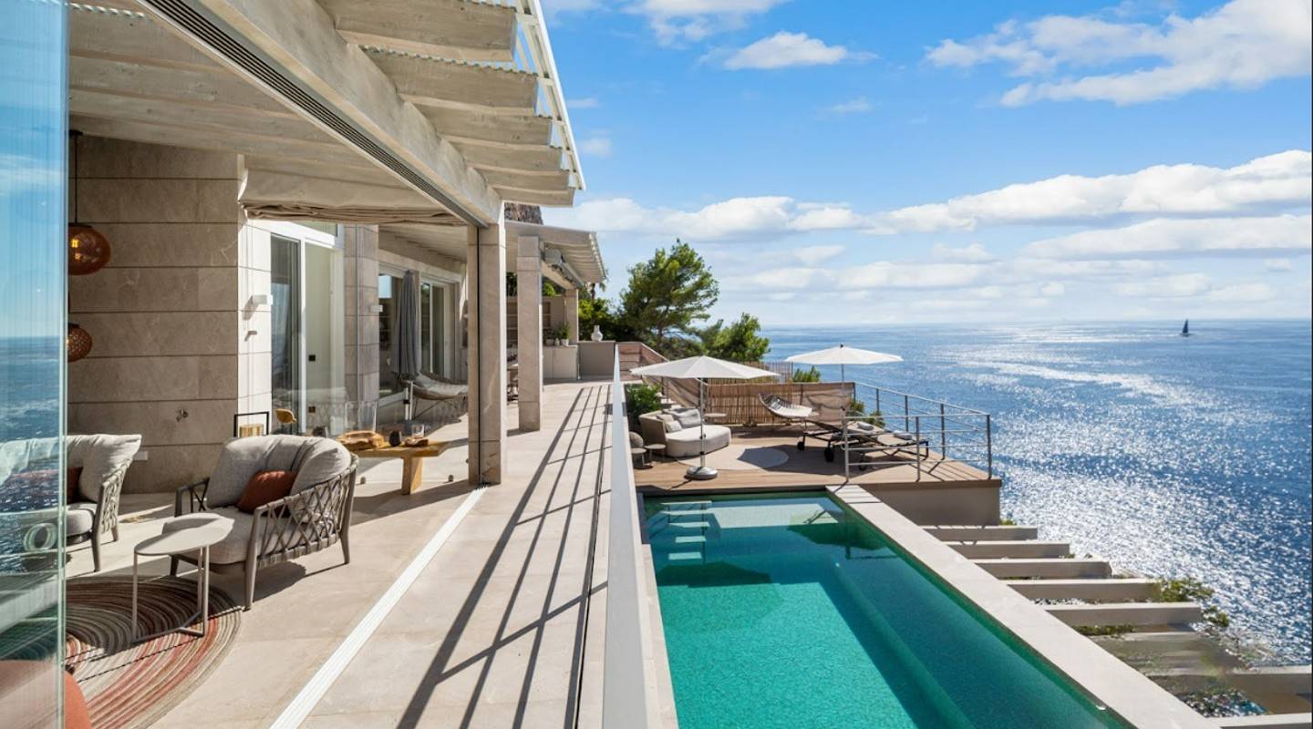 6-Bedroom Beachfront Home for Sale in Mallorca, Balearic Islands, Spain - 1