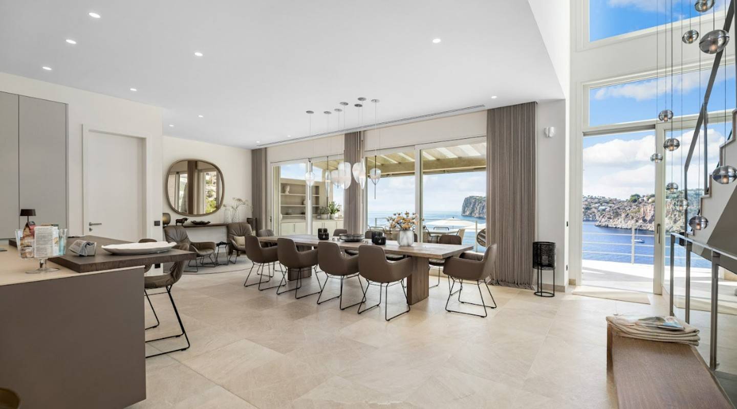 6-Bedroom Beachfront Home for Sale in Mallorca, Balearic Islands, Spain - 7