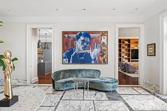 Casa com 6 Quartos à Beira-Mar à Venda em New Rochelle - NY - EUA - 5